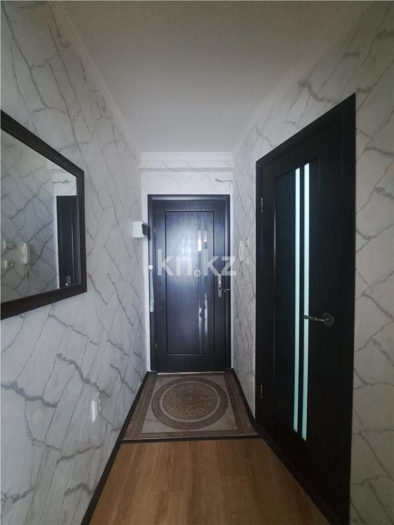 Продажа 2-комнатной квартиры, 38 м², ул. Молдагуловой - Продажа офисных и торговых помещений в Атырау фото 4 из 6