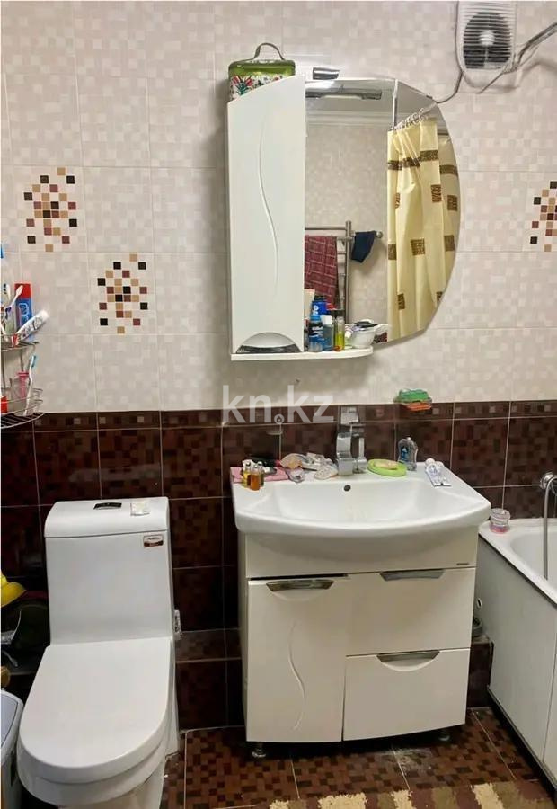 Продажа 3-комнатной квартиры, 58 м², ул. Айтеке би, дом  151 в Алматы - фото 6