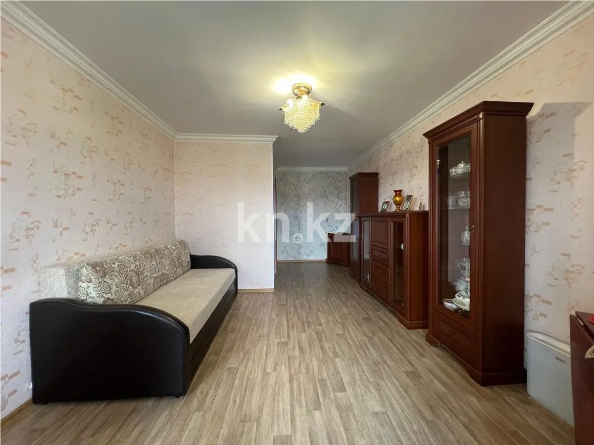 Продажа 2-комнатной квартиры, 42 м², пр. Республики, дом  18 - Продажа квартир в Караганде фото 1 из 5