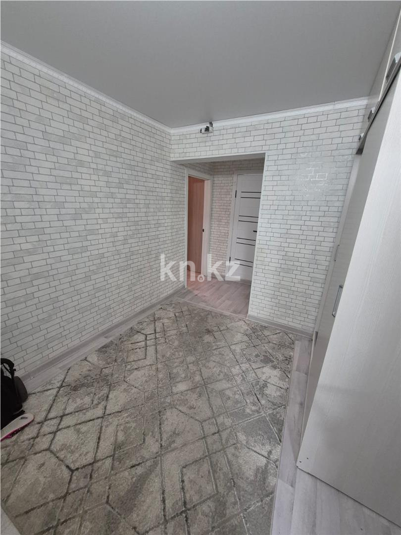 Продажа 3-комнатной квартиры, 63 м² - Продажа трехкомнатных квартир в Темиртау - страница 2 фото 4 из 9