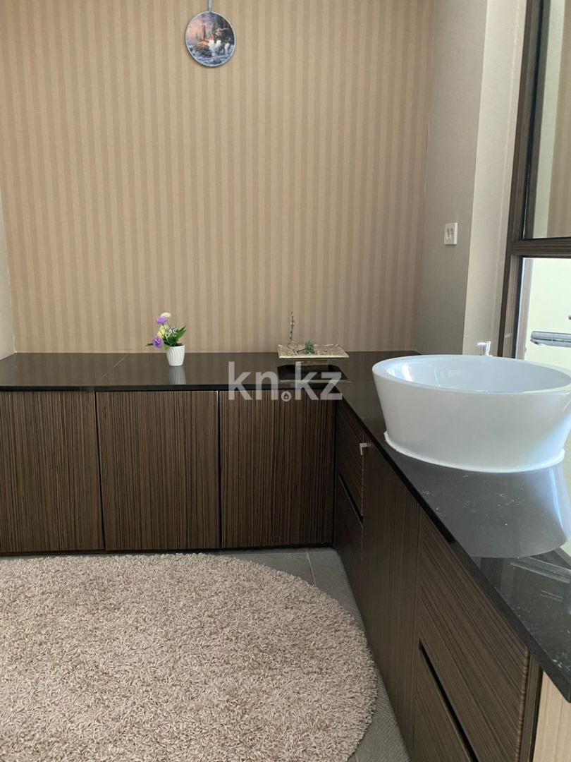 Аренда 2-комнатной квартиры, 105 м² - Аренда квартир помесячно в Казахстане - страница 9 фото 19 из 21