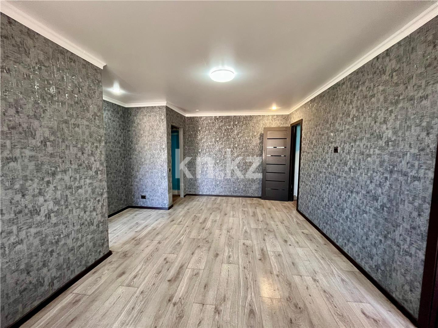 Продажа 3-комнатной квартиры, 56 м², мкр-н 12 в Караганде - фото 2