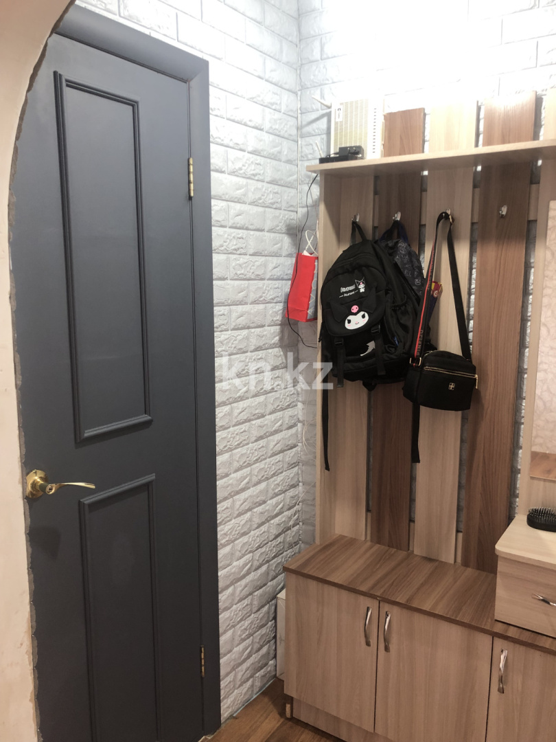 Продажа 3-комнатной квартиры, 50 м², ул. Абая, дом  74/1 - Продажа квартир в Темиртау без посредников фото 14 из 16