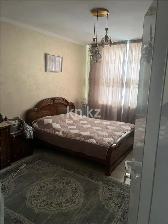 Продажа 4-комнатной квартиры, 116 м², ул. Муканова, дом  49/10 - Продажа  четырехкомнатных квартир в Караганде без посредников фото 1 из 8