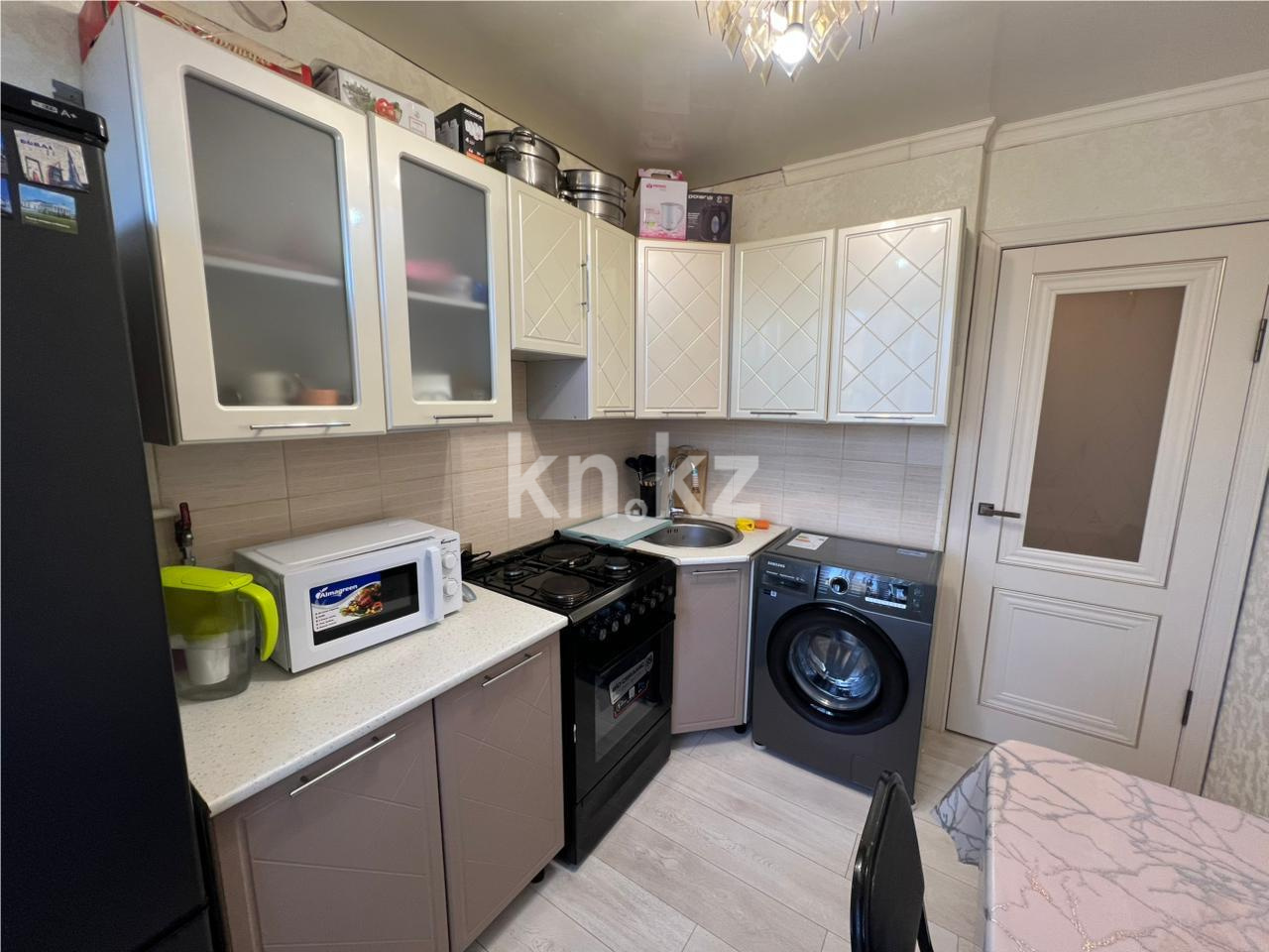 Продажа 3-комнатной квартиры, 61 м², ул. Ержанова, дом  42 - Продажа квартир в Караганде фото 7 из 14