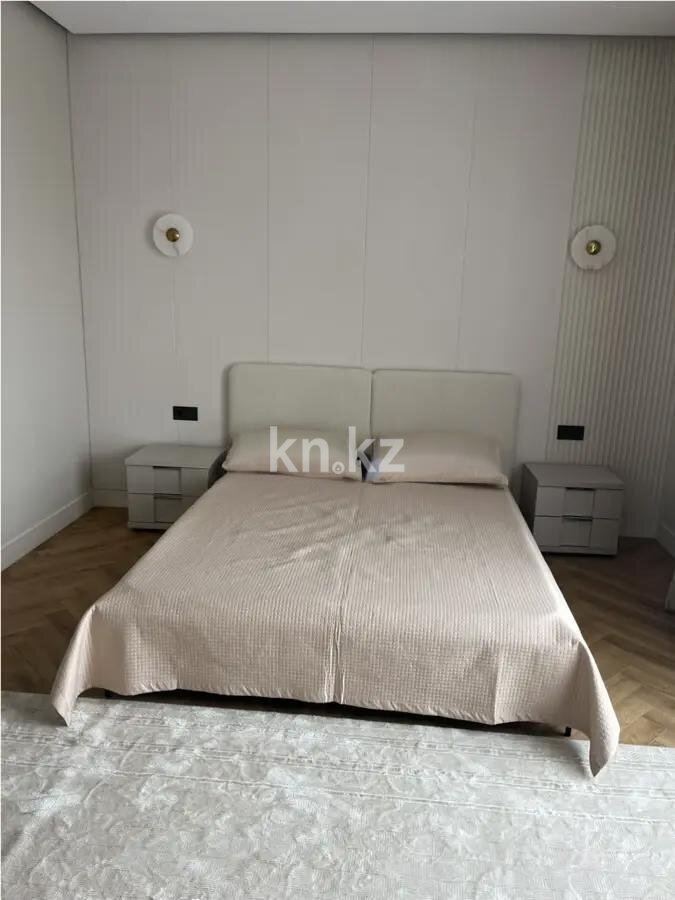 Продажа 4-комнатной квартиры, 100 м² в Астане