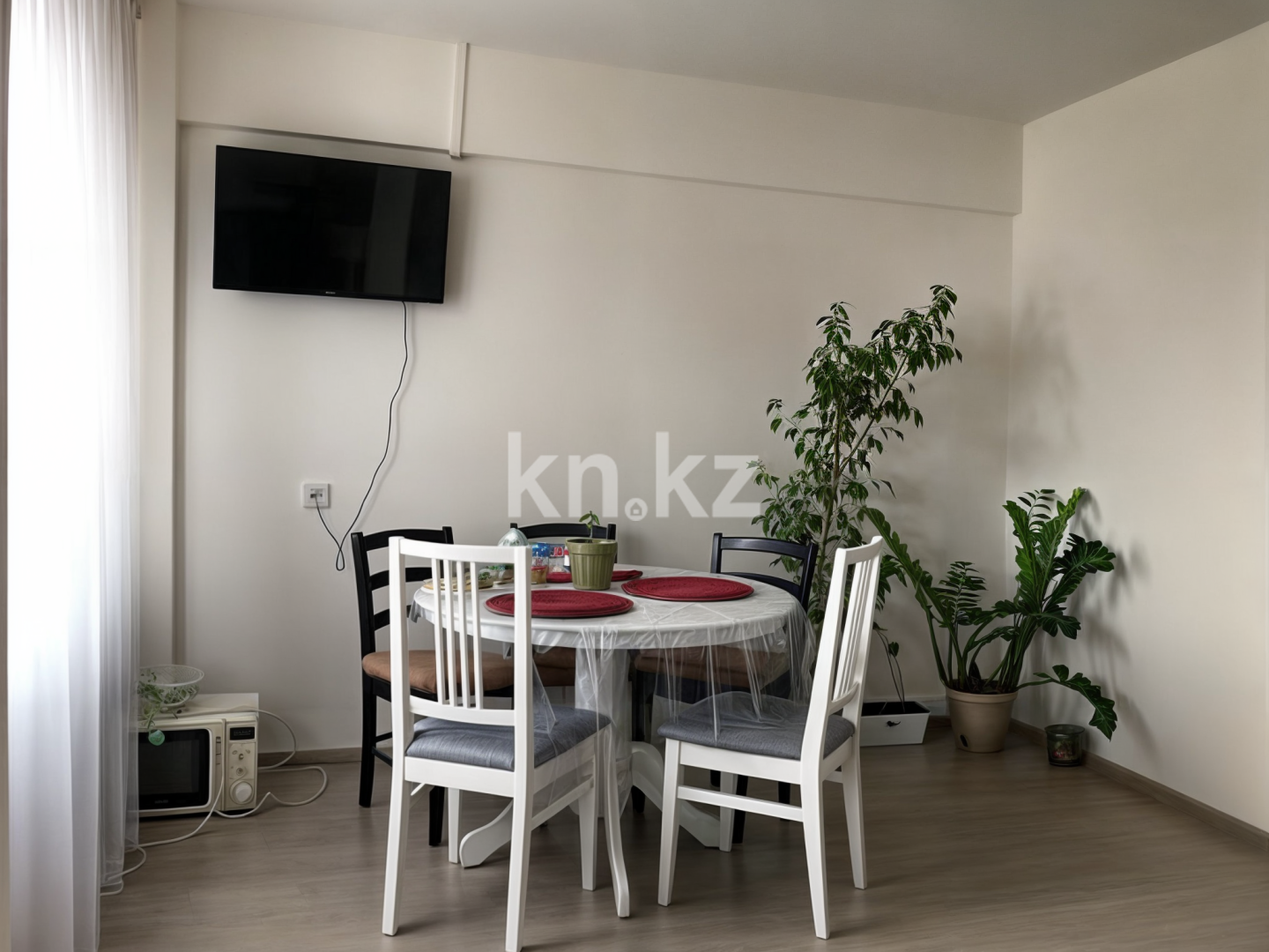 Продажа 3-комнатной квартиры, 55.5 м², пр. Ауэзова, дом  52Б - Продажа квартир в Атырау фото 1 из 9