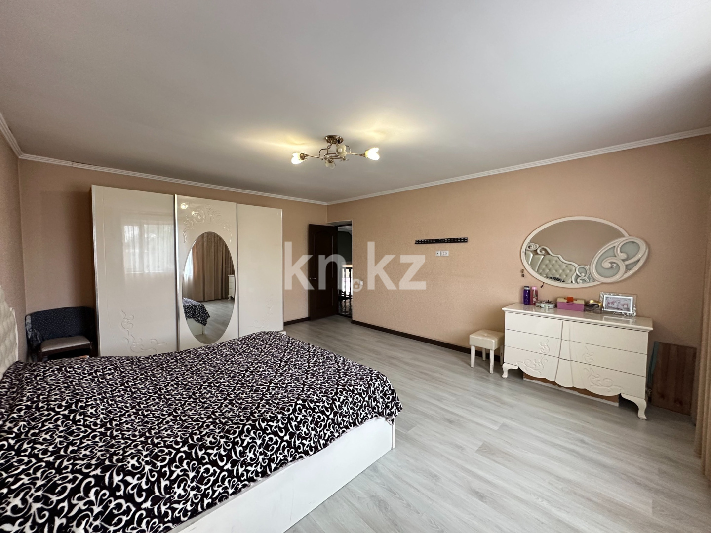 Продажа 6-комнатного дома, 174 м² - Продажа недвижимости в Караганде - страница 8 фото 12 из 40