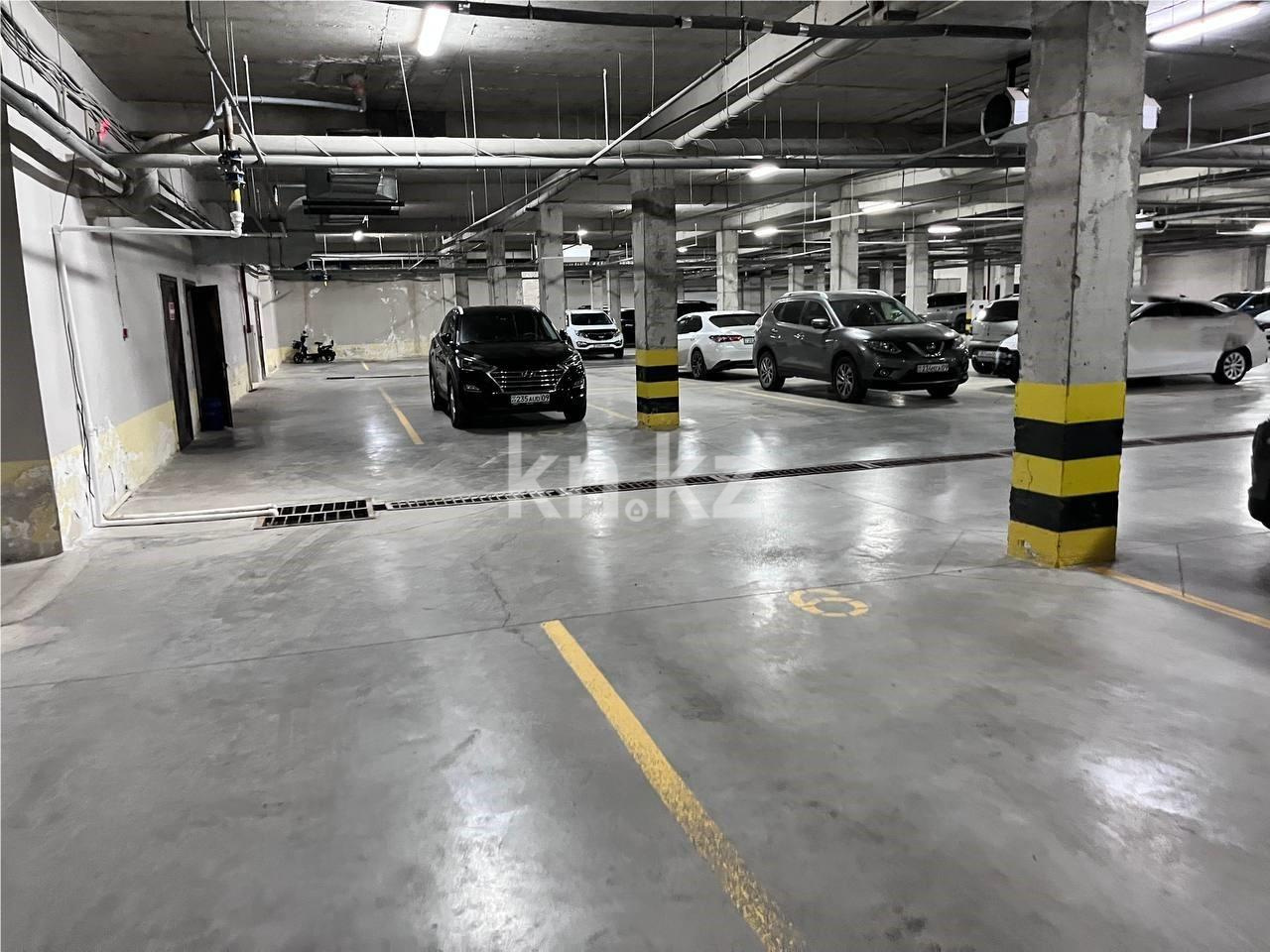 Продажа 4-комнатной квартиры, 107 м², пр. Шахтеров - Продажа  четырехкомнатных квартир в Караганде фото 37 из 40