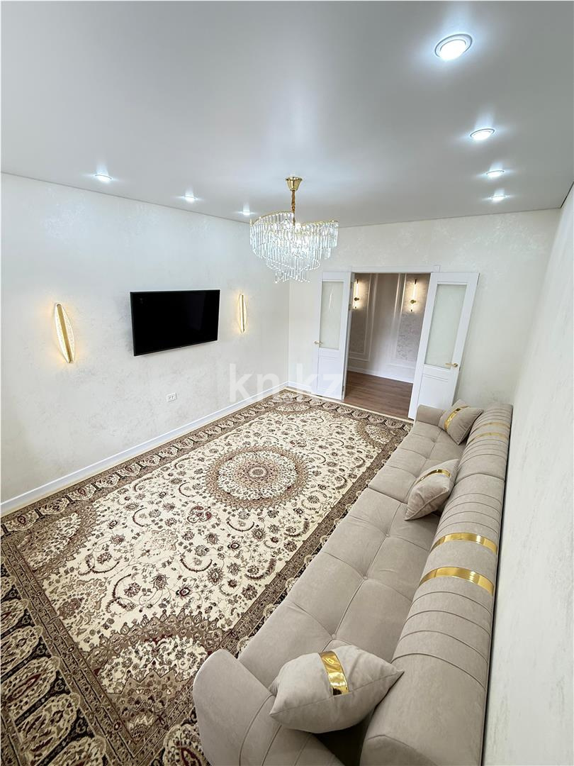 Продажа 3-комнатной квартиры, 86 м², ул. Букетова - Продажа квартир в Караганде фото 1 из 19