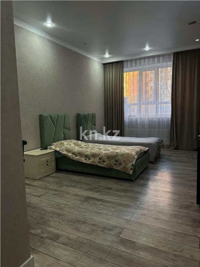 Продажа 2-комнатной квартиры, 72.2 м², ул. Толе би, дом  12 в Астане - фото 2