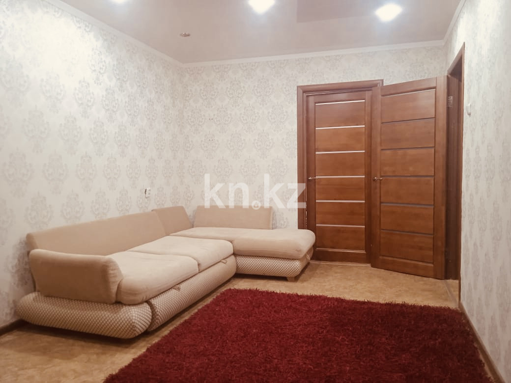 Аренда 2-комнатной квартиры, 44 м², ул. Акмурзина, дом  1 - Продажа и аренда недвижимости в Уральске фото 1 из 7