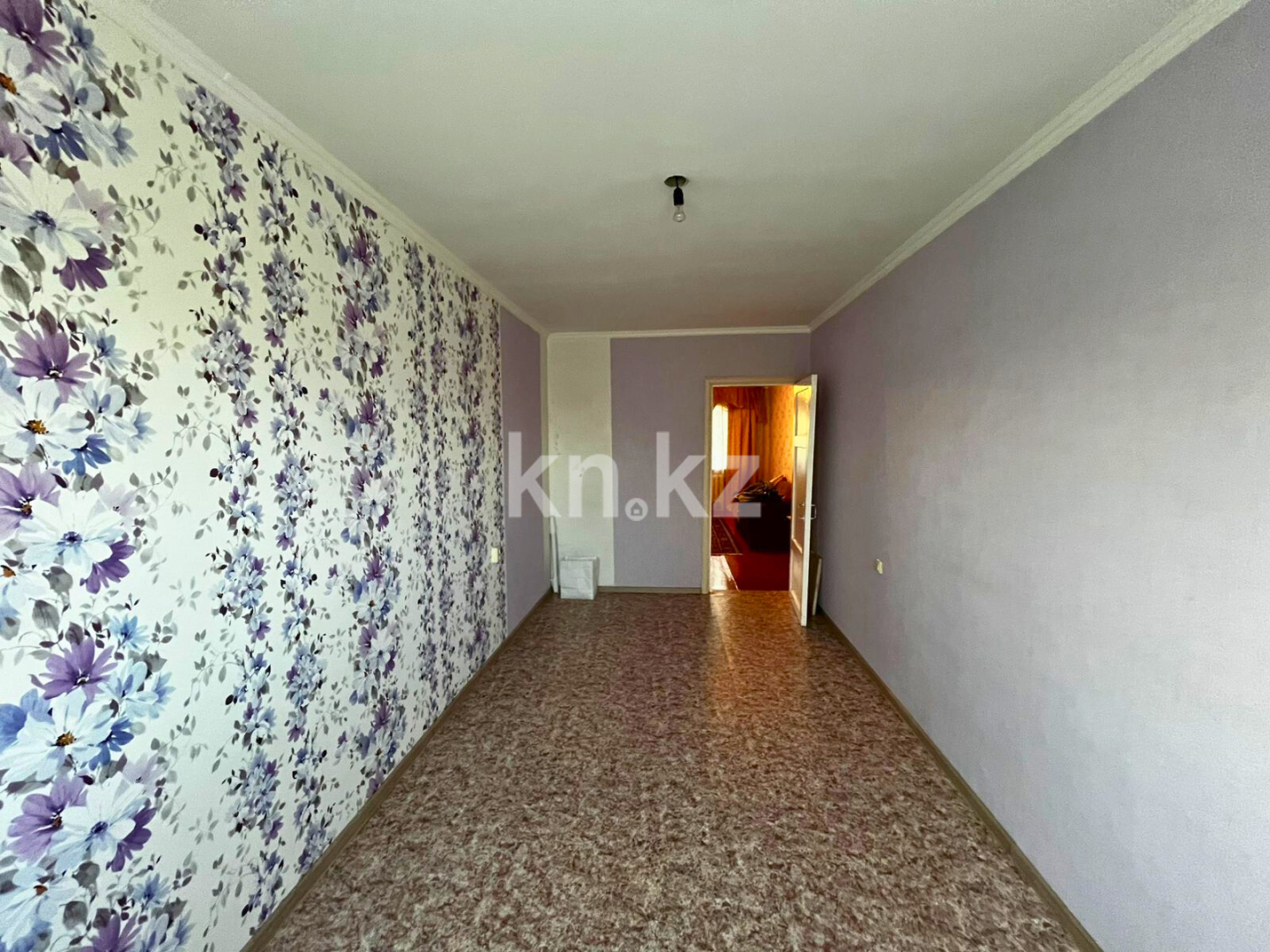 Продажа 2-комнатной квартиры, 43 м², 18-й мкр. - Продажа квартир в Караганде с фото фото 3 из 8