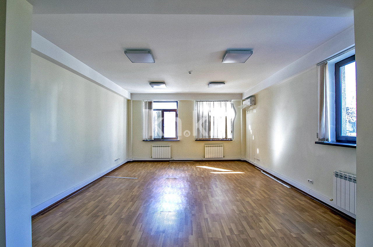 Аренда , 1700 м², ул. Береговая - Аренда зданий в Алматы фото 3 из 14