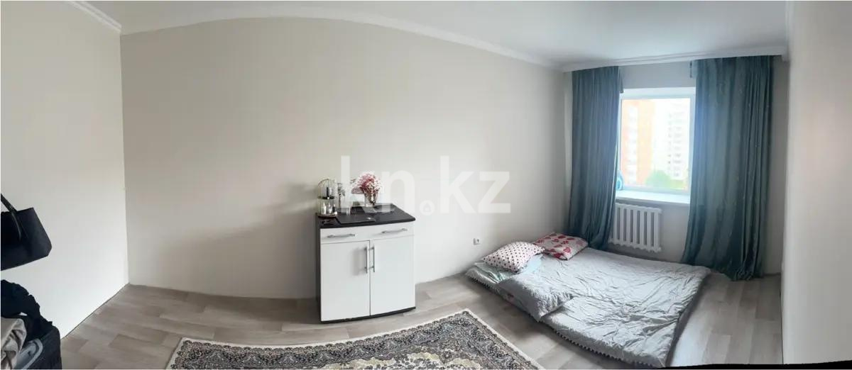Продажа 3-комнатной квартиры, 76 м², ул. Азербаева, дом  4/1 в Астане - фото 2