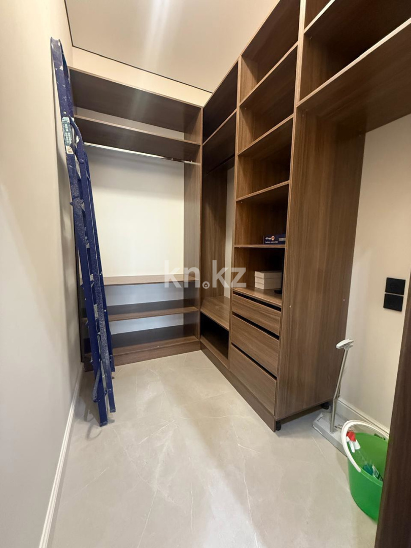 Продажа 4-комнатной квартиры, 111.6 м², Сейфуллина в Алматы - фото 19