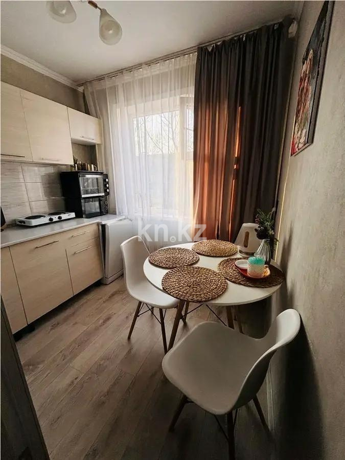 Продажа 2-комнатной квартиры, 44 м², мкр-н 12, дом  17 в Караганде - фото 3