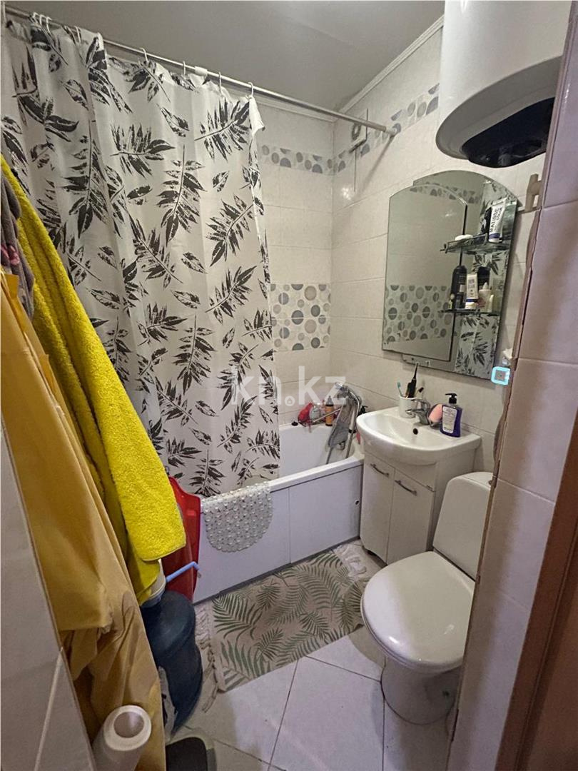 Продажа 2-комнатной квартиры, 46 м², ул. Аманжолова, дом  17/4 - Продажа квартир в Караганде с фото фото 6 из 8