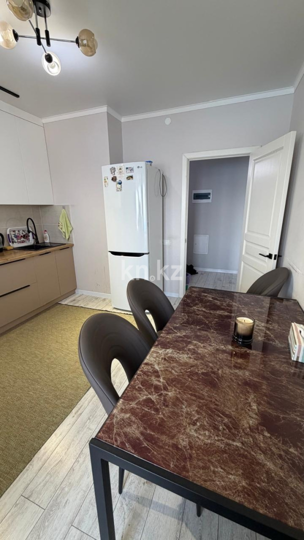 Аренда 1-комнатной квартиры, 60 м² в Атырау - фото 8