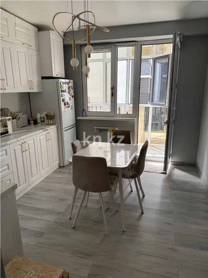 Продажа 2-комнатной квартиры, 69 м², ул. Толе би, дом  285/8 в Алматы - фото 3