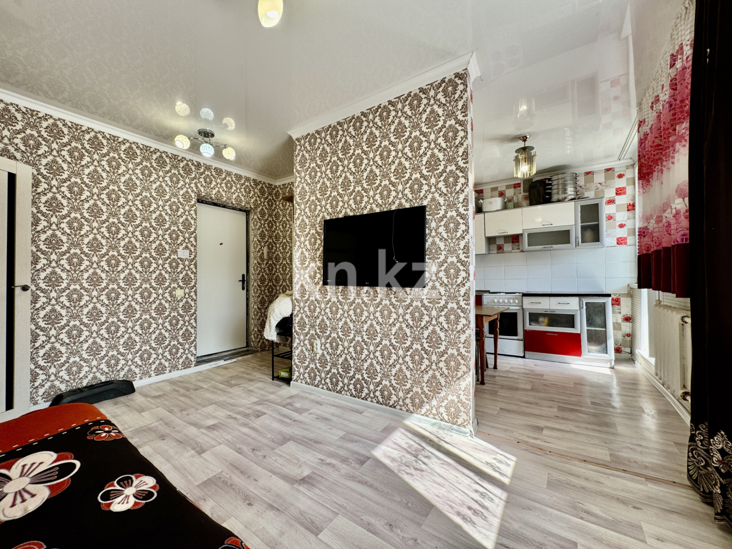 Продажа 2-комнатной квартиры, 36.9 м², ул. Муканова, дом  1/3 - Продажа  двухкомнатных квартир в Караганде фото 2 из 18