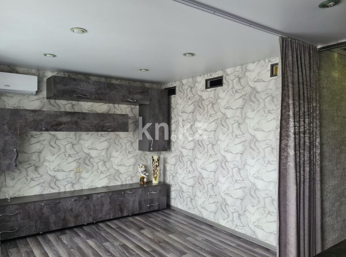 Продажа 1-комнатной квартиры, 33 м² - Продажа однокомнатных квартир в Усть-Каменогорске фото 3 из 31