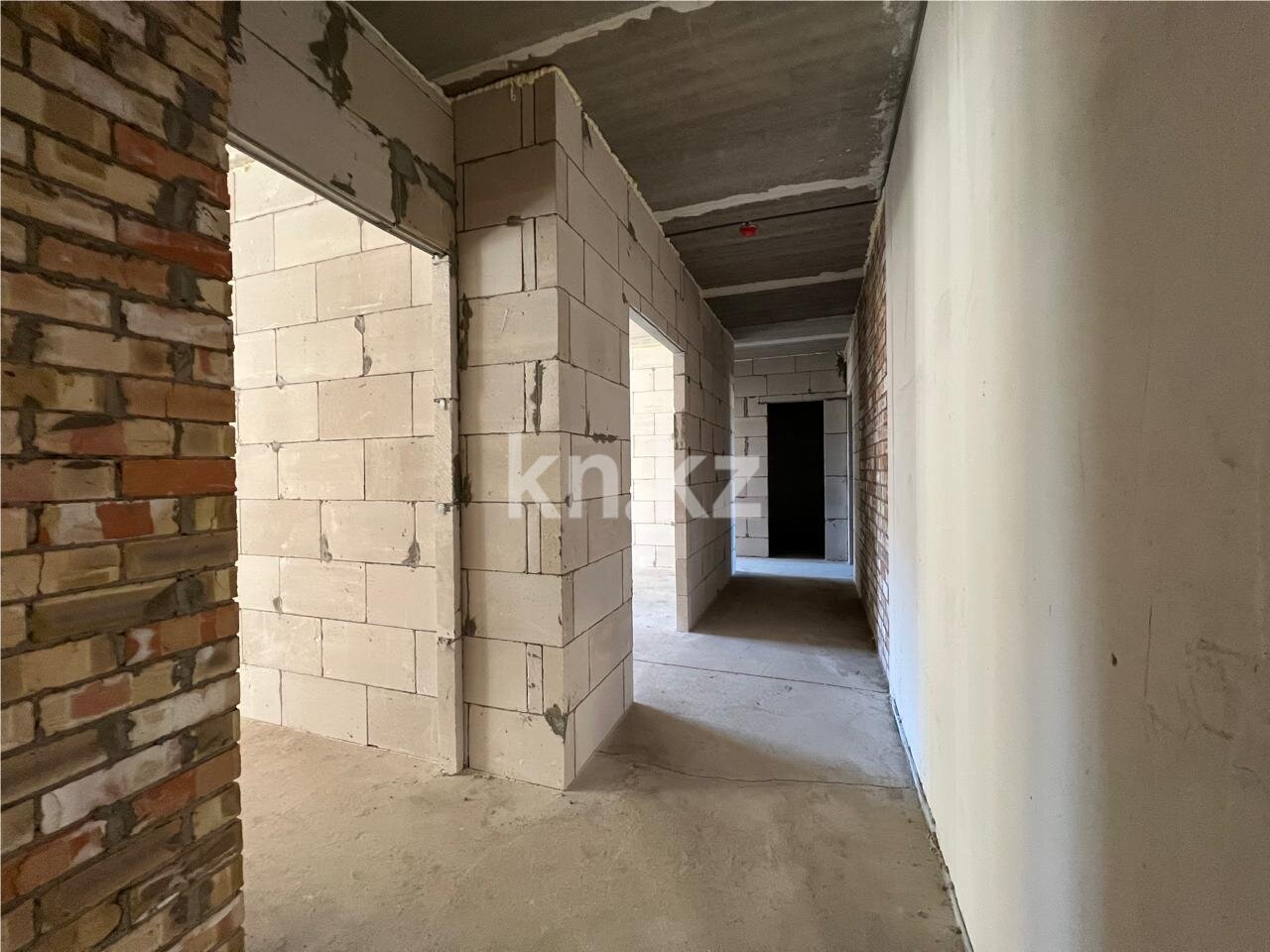 Продажа 3-комнатной квартиры, 103 м² в Караганде - фото 3
