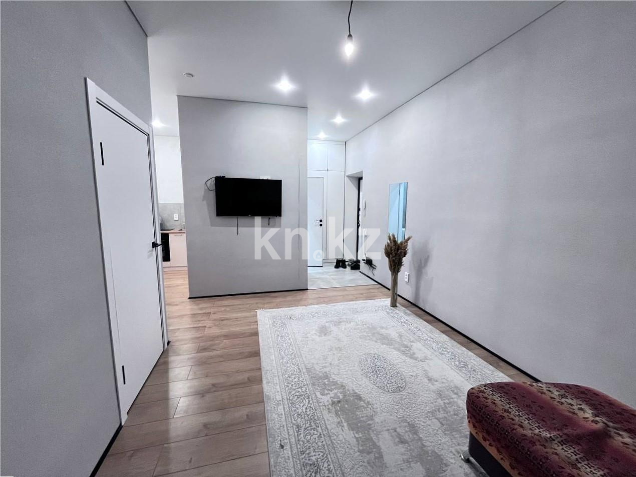 Продажа 2-комнатной квартиры, 40 м², 137 учетный квартал, дом  349 в Караганде - фото 3