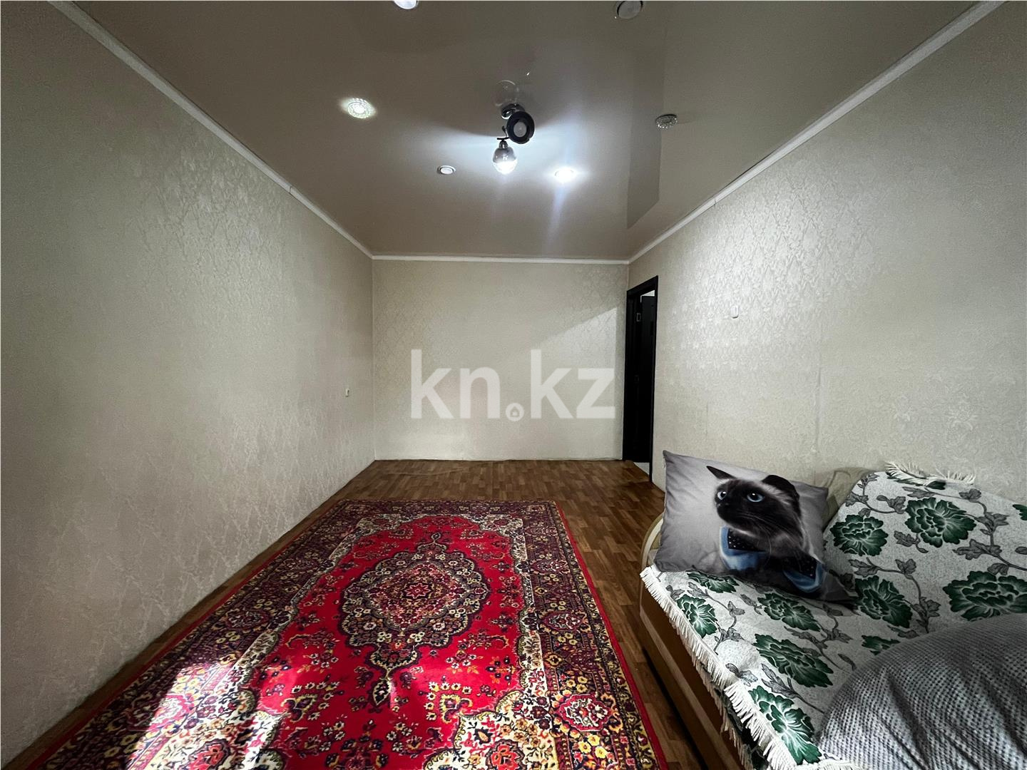 Продажа 2-комнатной квартиры, 44 м², мкр-н 16, дом  49 - Продажа  двухкомнатных квартир в Караганде фото 2 из 11