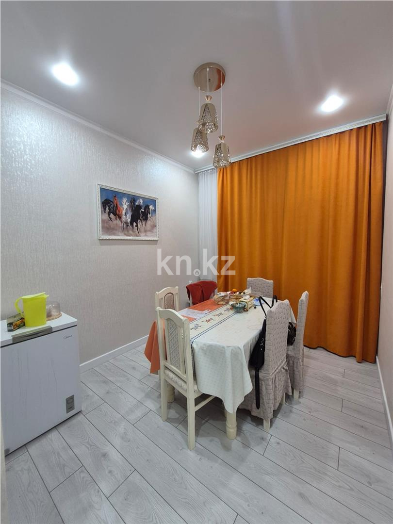 Продажа 3-комнатной квартиры, 79 м² - Продажа квартир в Майкудуке Караганды - страница 2 фото 7 из 16