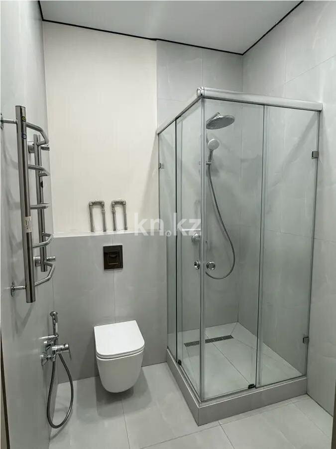 Продажа 3-комнатной квартиры, 130 м² в Алматы - фото 4