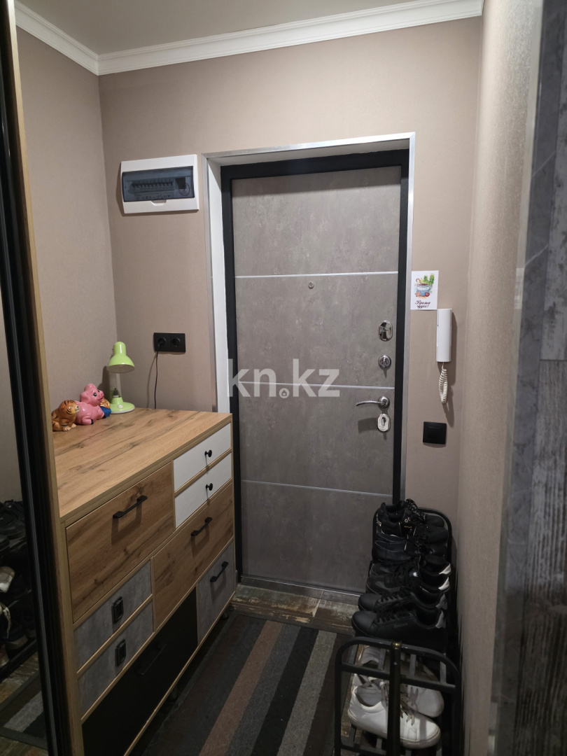 Продажа 4-комнатной квартиры, 76 м², мкр. Орбита-1, дом  11 - Продажа  четырехкомнатных квартир в Караганде фото 2 из 15