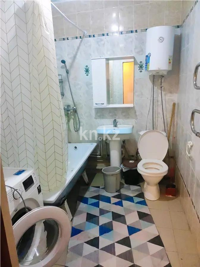 Продажа 1-комнатной квартиры, 45 м², мкр-н Жас Канат, дом  1/27 в Алматы - фото 3