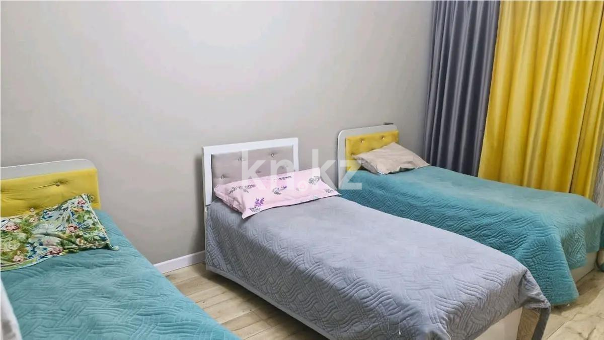 Продажа 4-комнатной квартиры, 85 м², мкр-н Аксай-3а, дом  77 в Алматы