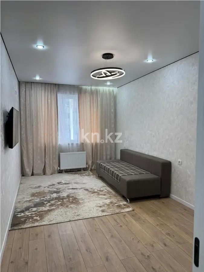 Продажа 1-комнатной квартиры, 47 м², ул. Омарова, дом  3 - Продажа квартир в Алматы фото 1 из 4