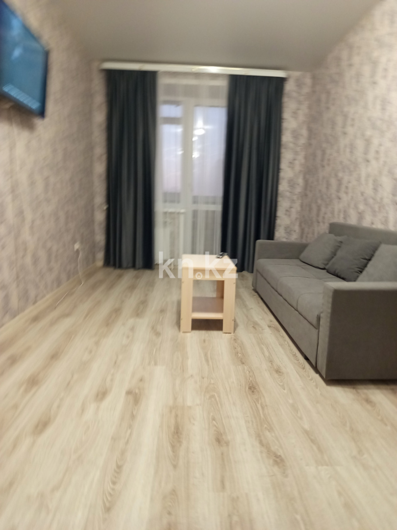 Аренда 2-комнатной квартиры посуточно, 60 м², мкр-н Юбилейный, дом  35 - Продажа и аренда недвижимости в Костанае фото 1 из 5