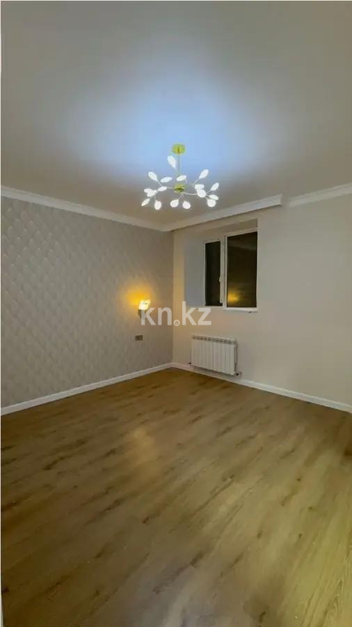 Продажа 3-комнатной квартиры, 83 м², ул. Бухар жырау, дом  32 - Продажа  трехкомнатных квартир в Астане без посредников с фото фото 1 из 6