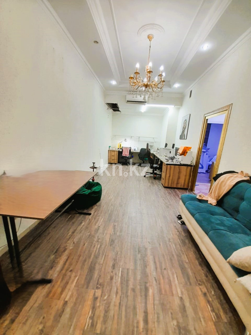 Продажа , 40 м², пр. Назарбаева, дом  297 - ул. Кажымукана - Продажа офисных и торговых помещений в Алматы с фото фото 1 из 7