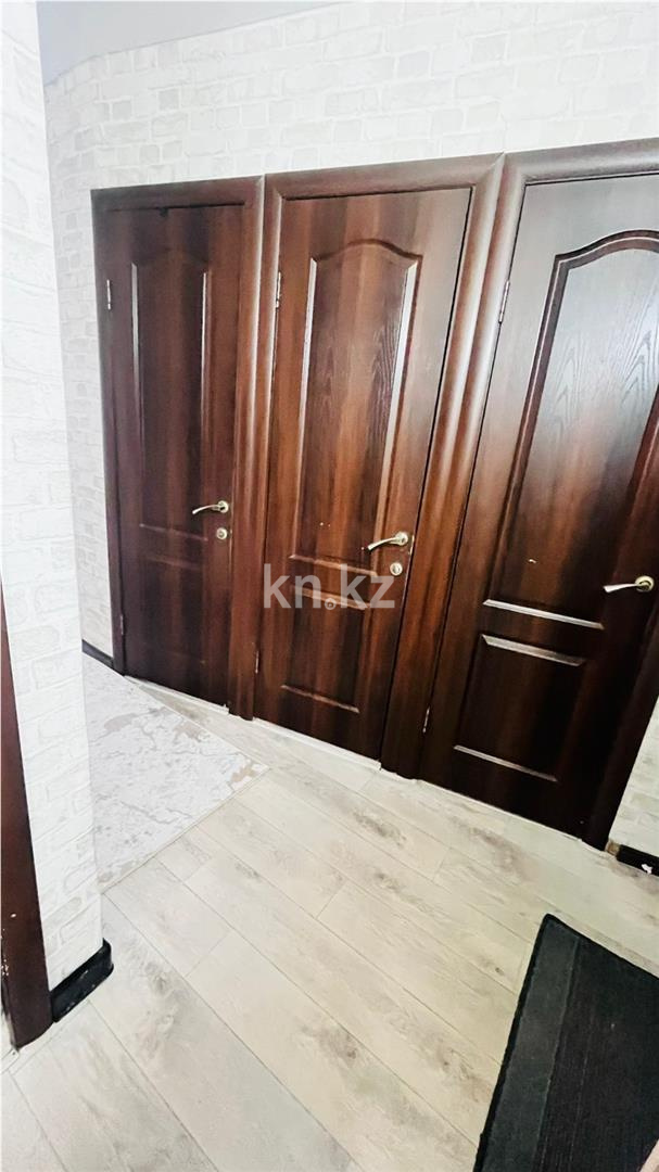 Продажа 4-комнатной квартиры, 62 м², мкр-н 16 - Продажа квартир в Караганде фото 15 из 22