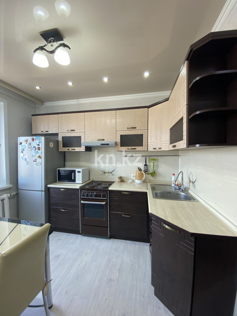 Продажа 2-комнатной квартиры, 53.2 м², мкр-н Голубые Пруды, дом  15 в Караганде - фото 5