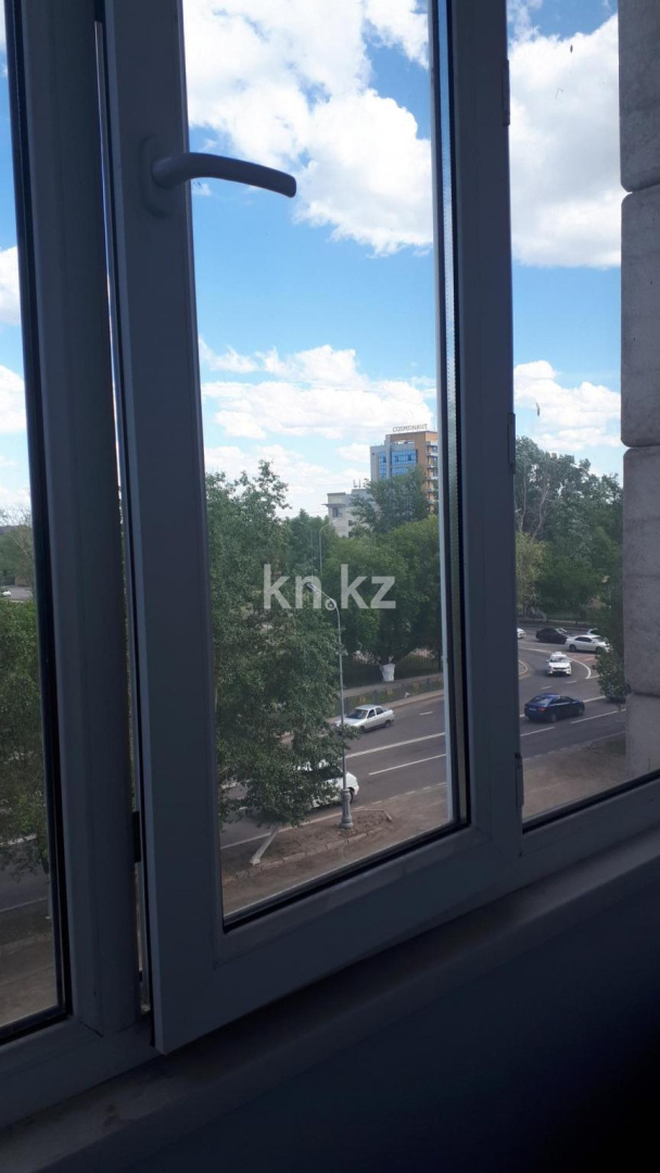 Продажа 5-комнатной квартиры, 119 м², ул. Аманжолова, дом  69 - Продажа квартир в Караганде фото 18 из 21