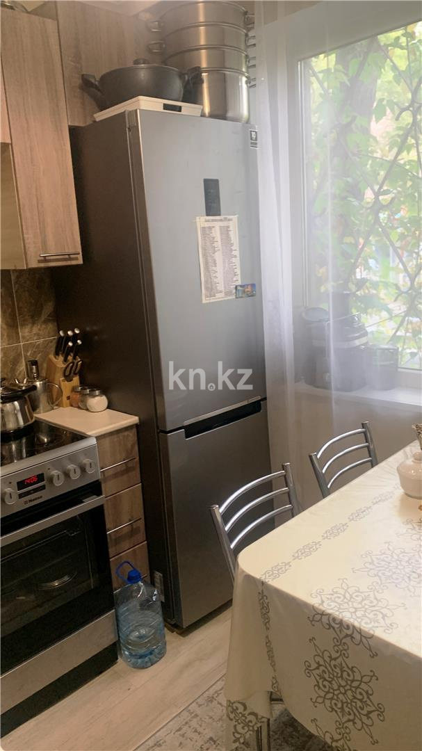 Продажа 3-комнатной квартиры, 57 м², ул. Комиссарова - Продажа квартир в Караганде фото 8 из 17