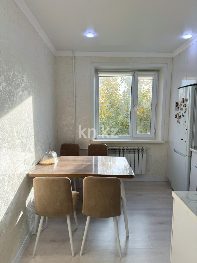 Продажа 2-комнатной квартиры, 53 м², мкр-н Степной-2, дом  4/3 - Продажа квартир в Караганде фото 9 из 11