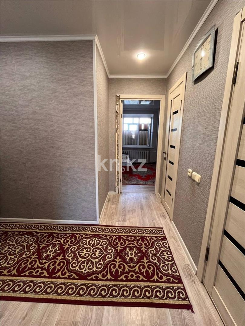 Продажа 4-комнатной квартиры, 75 м², пр. Республики, дом  18 - Продажа  четырехкомнатных квартир в Караганде фото 16 из 24