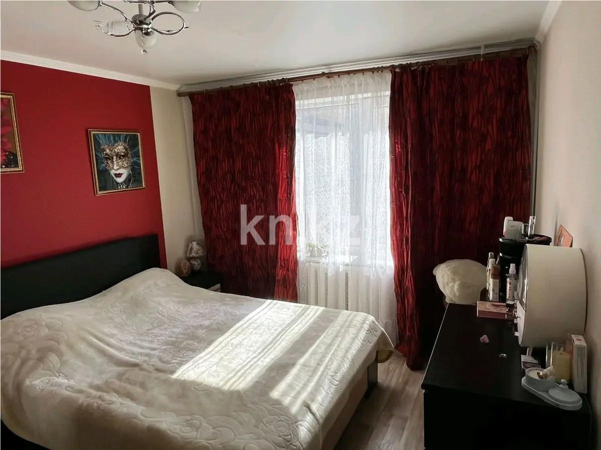 Продажа 3-комнатной квартиры, 64 м², мкр-н Орбита-1, дом  8 - Продажа  трехкомнатных квартир в Караганде фото 2 из 6