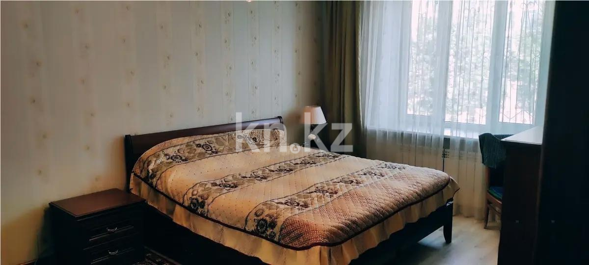 Продажа 3-комнатной квартиры, 73 м², ул. Толе би, дом  102 в Алматы