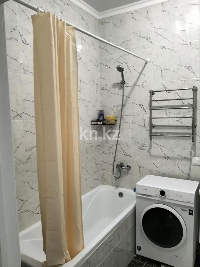 Продажа 1-комнатной квартиры, 42 м², пр. Аль-Фараби, дом  9 в Астане - фото 3 Продажа 1-комнатной квартиры, 42 м², пр. Аль-Фараби, дом  9 в Астане - фото 3