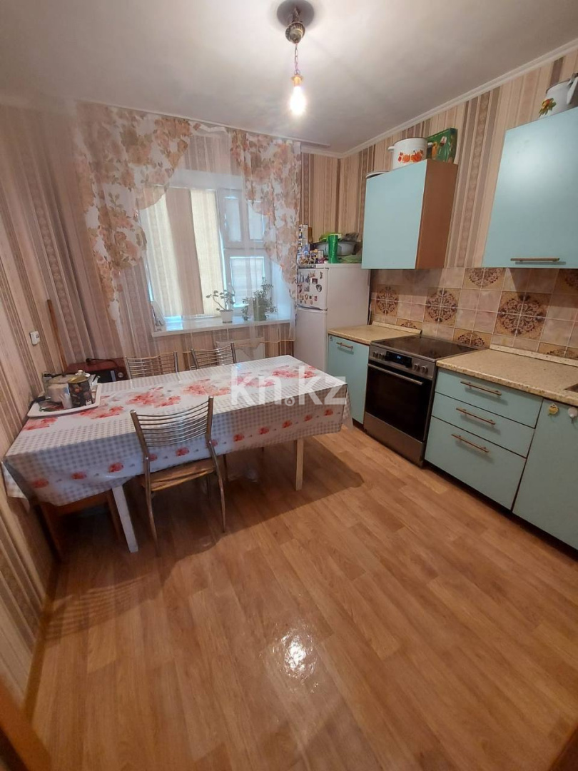 Аренда 3-комнатной квартиры, 75 м², ул. Азербаева, дом  16 - ул. Болекпаева - Аренда квартир помесячно в Казахстане фото 1 из 8