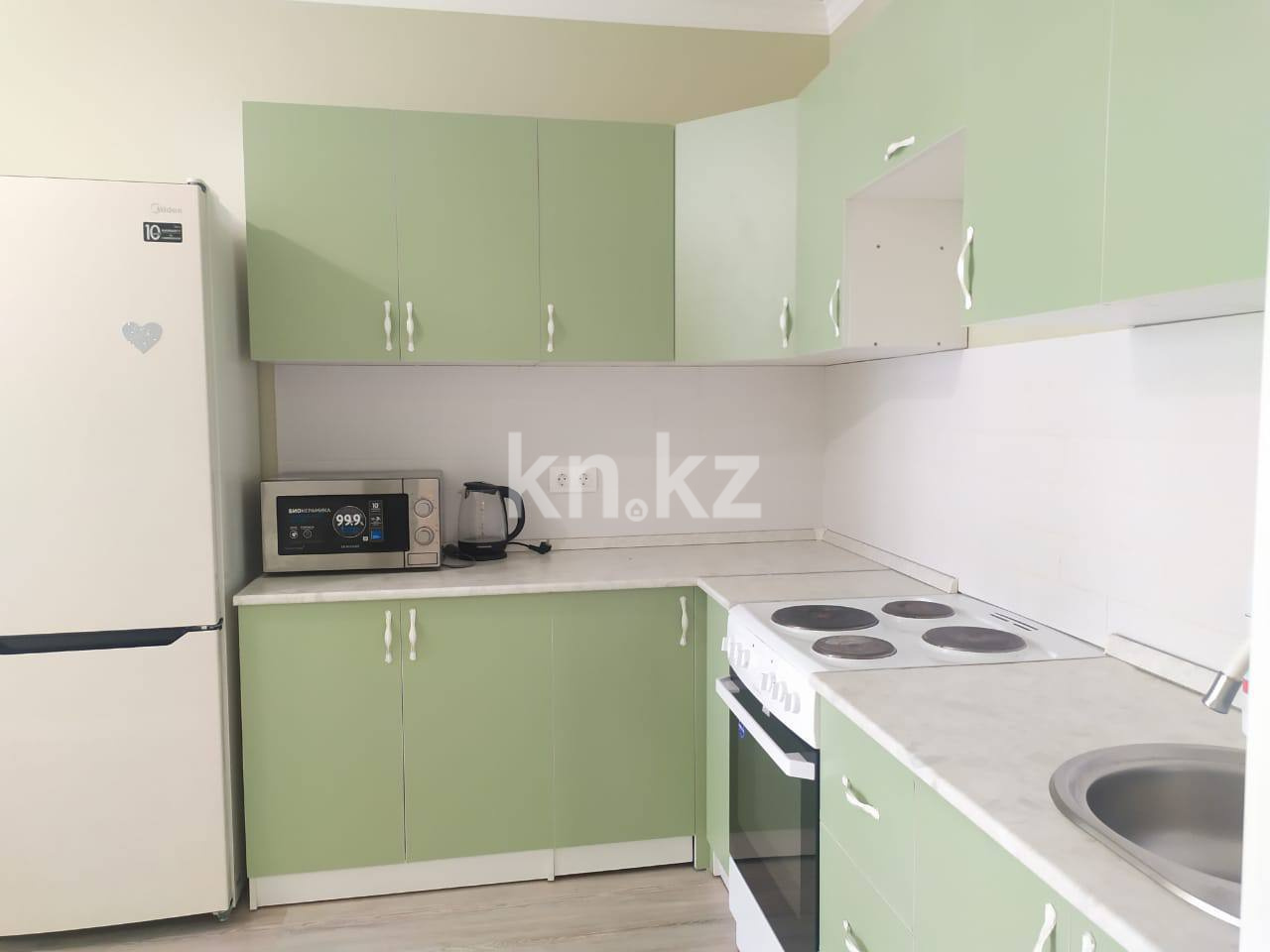 Аренда 1-комнатной квартиры, 42 м² в Астане