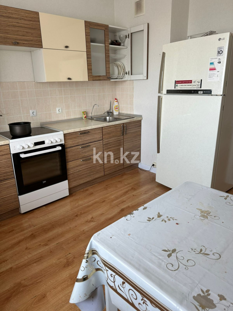 Аренда 2-комнатной квартиры, 70 м², ул. Айтматова, дом  27 - ул. Сыганак - Аренда квартир помесячно в Казахстане фото 1 из 12